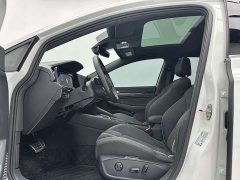 Volkswagen Golf 2023 280TSI DSG R-Line - фото 5