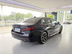 BMW 5 Series 530Li Exclusive M Sports Package - фото 4