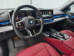 BMW 5 Series 2024 530Li Leading M Sports Package - фото 10