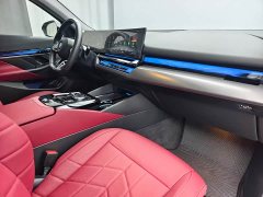 BMW 5 Series 2024 530Li Leading M Sports Package - фото 15