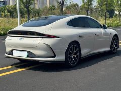 Li Auto Zhiji L6 Max - фото 7