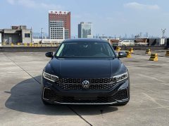 Volkswagen Passat 2022 330TSI Starry Sky Deluxe Edition - фото 2