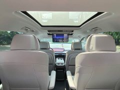Buick GL8 Lu Zun Exclusive Edition - фото 14