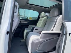 Buick GL8 Lu Zun Exclusive Edition - фото 9