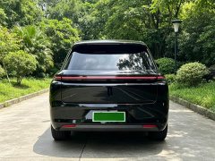 Li Auto Ideal L8 Max - фото 3