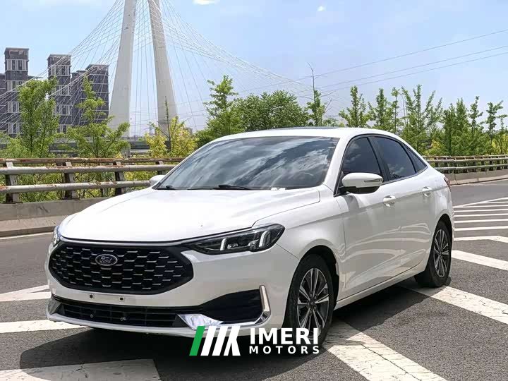 Lynk & Co Forex 1.5L automatic diamond version - автомобиль из Китая