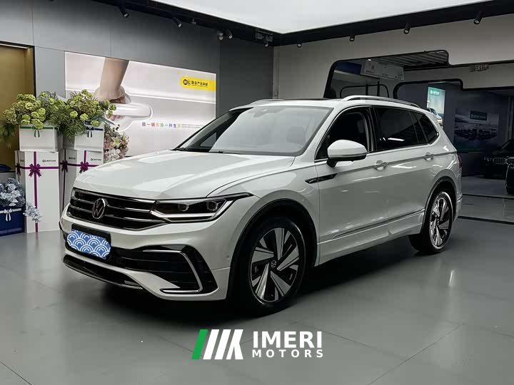 Volkswagen Tiguan L 330TSI automatic two-wheel drive R-Line version - автомобиль из Китая
