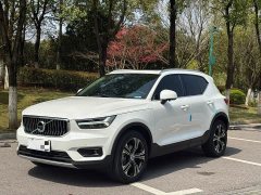 Volvo XC40 T4 four-wheel drive Zhiyuan Sport Edition - фото 1