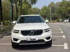 Volvo XC40 T4 four-wheel drive Zhiyuan Sport Edition - фото 2