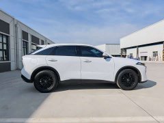 Lynk & Co Venucia V 260T Idol Edition Pro - фото 6