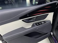 Lynk & Co Voyager facelift 2.0T four-wheel drive exclusive version - фото 19