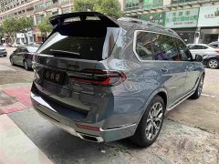BMW X7 xDrive40i Luxury Package - фото 3