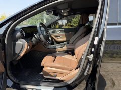 Mercedes-Benz E-Class facelift E 300 L sporty and stylish - фото 5
