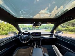 Toyota Camry Dual Engine 2.0HXS Sports Plus Edition - фото 17