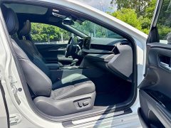Toyota Camry Dual Engine 2.0HXS Sports Plus Edition - фото 5