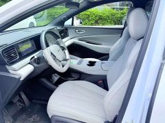 Lynk & Co Hiace 06 DM-i 205 Pilot Pro Edition - фото 4