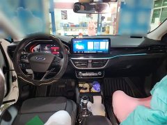 Ford Focus 2021 Hatchback EcoBoost 180 Automatic NeochaEDGE - фото 5