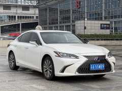 Lexus ES 2020 300h Excellence Edition - фото 2