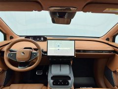 Lynk & Co Hyper HT 825 Max - фото 15