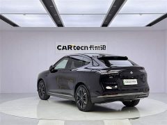 Lynk & Co Hyper HT 825 Max - фото 8