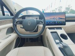 AITO Wenjie M5 extended-range rear-wheel drive standard version - фото 12