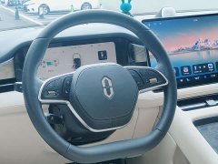 AITO Wenjie M5 extended-range rear-wheel drive standard version - фото 14