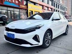 Kia K3 2023 1.5L CVT Deluxe Edition - фото 1