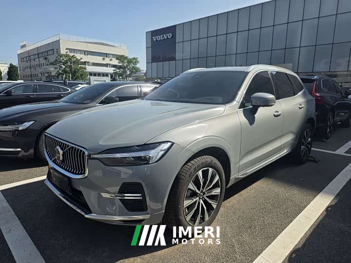 Volvo XC60 B5 four-wheel drive Zhiyuan luxury version