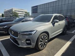 Volvo XC60 B5 four-wheel drive Zhiyuan luxury version - фото 1