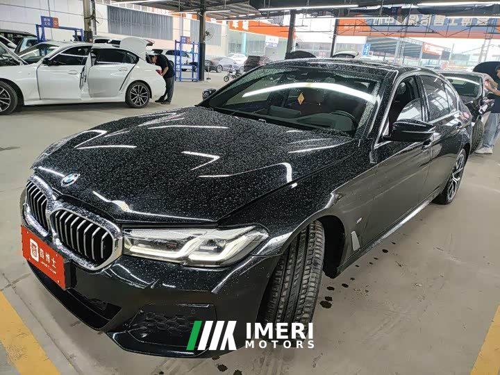 BMW 5 Series facelift 530Li exclusive M sports package - автомобиль из Китая