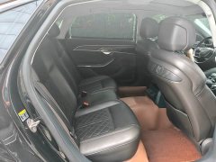 Audi A8 2023 A8L 50 TFSI quattro Premium Selection - фото 3