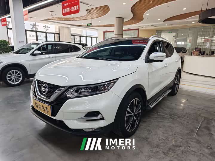Nissan Qashqai 2.0L CVT XV Prem Deluxe Edition - автомобиль из Китая