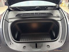 Tesla Model Y rear-wheel drive version - фото 8