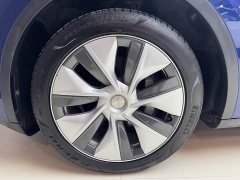 Tesla Model Y rear-wheel drive version - фото 20