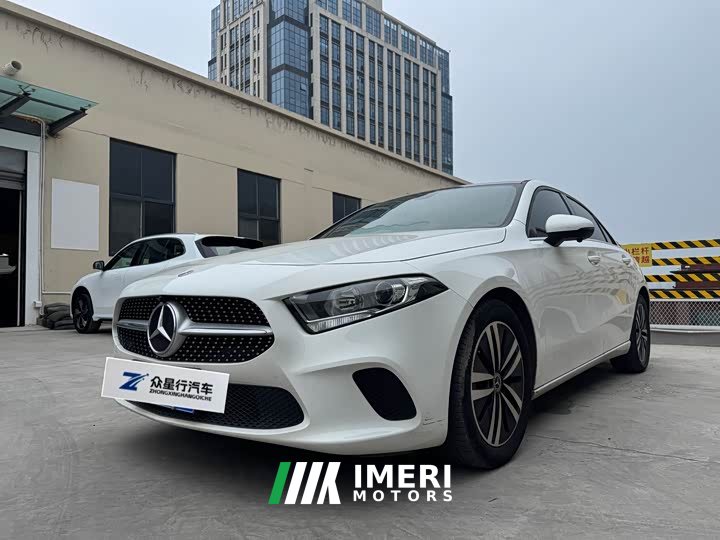 Mercedes-Benz A-Class A 180 L - автомобиль из Китая