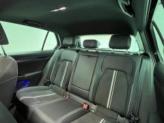 Volkswagen Golf 2023 280TSI DSG R-Line Lite - фото 14