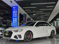 Audi A4L 45 TFSI quattro premium dynamic - фото 1