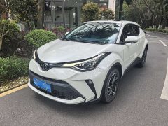 Toyota C-HR 2.0L Luxury Edition - фото 1