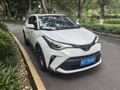 Toyota C-HR 2.0L Luxury Edition - фото 3