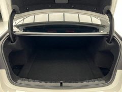 BMW 3 Series 320Li M Sport Package - фото 7