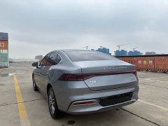 BYD Qin PLUS Champion Edition DM-i 120KM Leading Type - фото 3