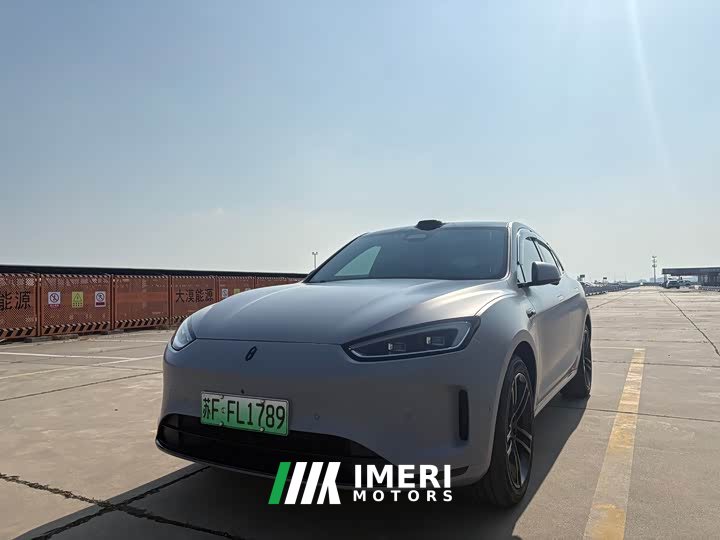 AITO Wenjie M5 extended range Max RS four-wheel drive high-end smart driving version - автомобиль из Китая