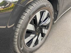 Volvo EM90 Ultra six-seater - фото 10