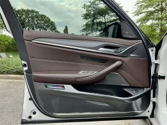 BMW 5 Series Facelift II 530Li Luxury M Sport Package - фото 18