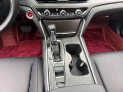 Honda Accord 260TURBO Deluxe Edition - фото 13