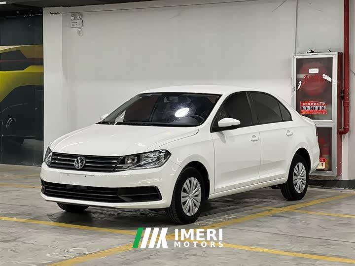 Volkswagen Santana 1.5L automatic fashion version - автомобиль из Китая
