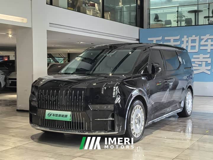 Zeekr 009 Glory Edition - автомобиль из Китая