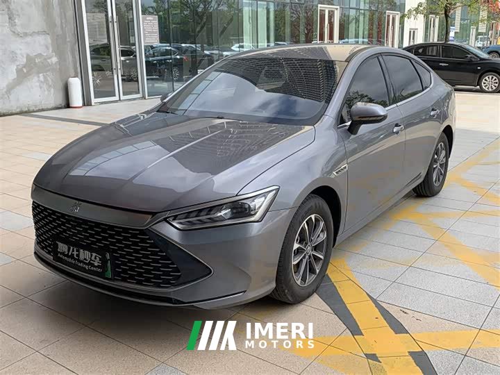 BYD Qin PLUS Honor Edition DM-i 55KM Leading Type - автомобиль из Китая