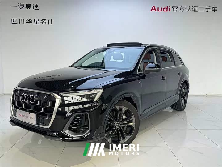 Audi Q7 55 TFSI quattro S line Sport - автомобиль из Китая