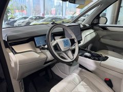 Volvo EM90 2025 Ultra six-seater - фото 11
